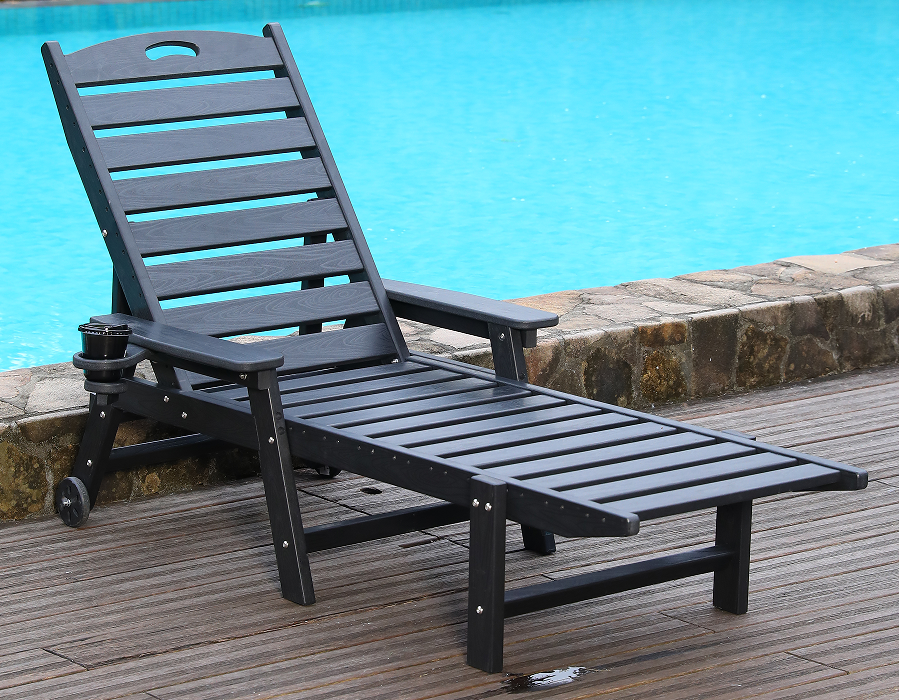 Ghế Adirondack có tay cầm bằng nhựa màu đen nửa đêm